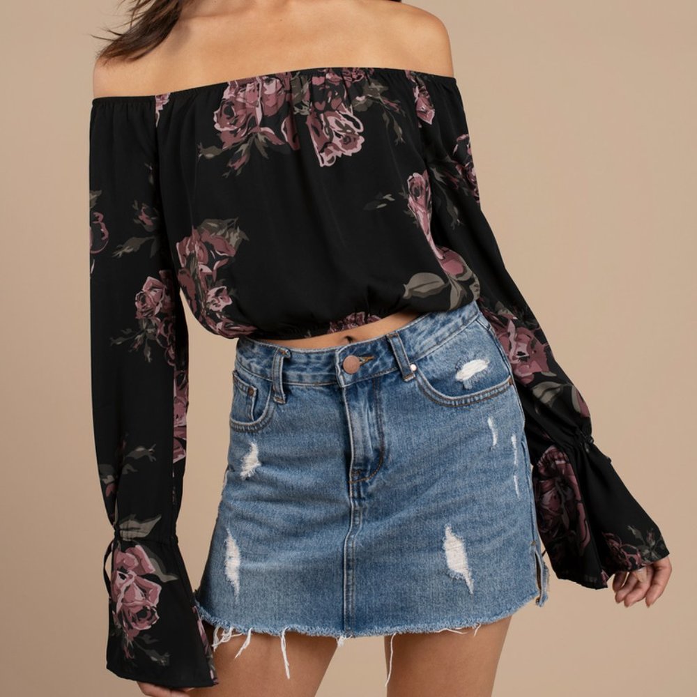 Tobi Crop Off the Shoulder Long Sleeve Top sz M